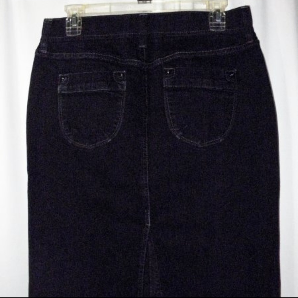 Old Navy dark blue, straight line Denim Skirt - Picture 2 of 4